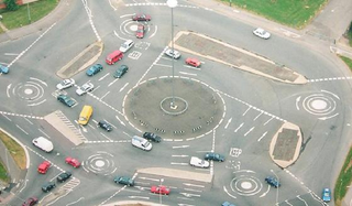Illustration for article titled The World's 18 Worst Intersections And Interchanges